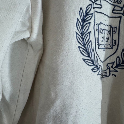 White Yale sweatshirt used, size L