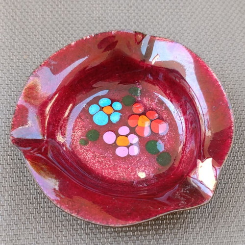 Vintage copper ashtray decorated with hand enamel
