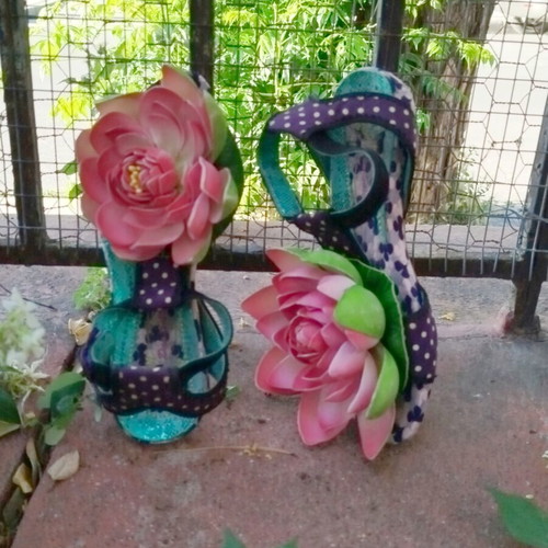 Irregular Choice platform sandals like new, size 37, 3D floral design
