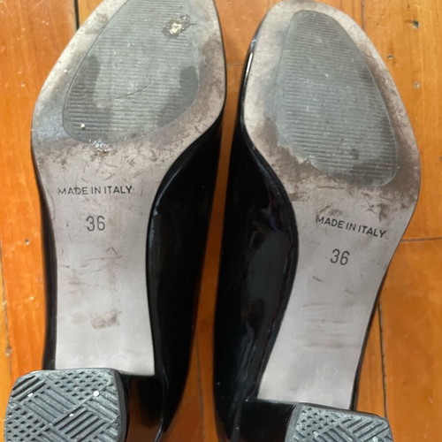 Italian patent leather shoes like new, size 36, 6 cm heel