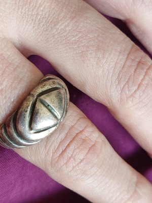 Silver 925 ring refurbished, broken at the back