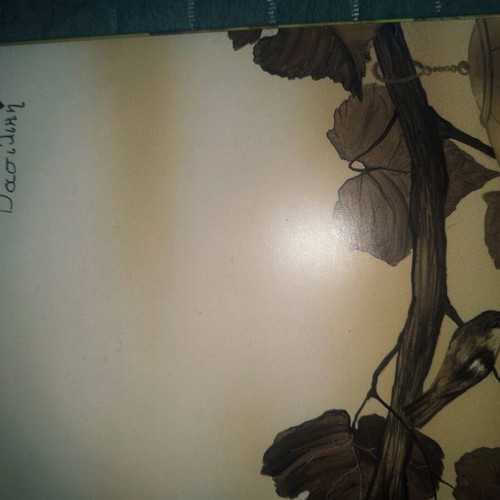 Children's book The melody that defeated the weapons used