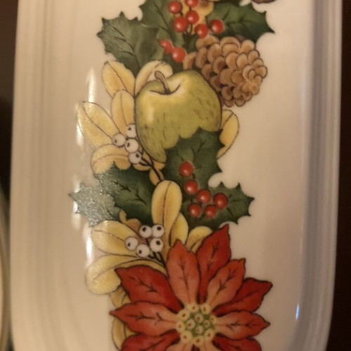 Kaiser Christmas porcelain set like new, 3 pieces