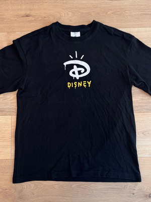 Disney 100 X H&M Black Logo T-Shirt Mens Size L Like New