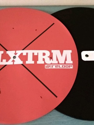 Reloop Synthetic Slipmat XTRM και Felt Slipmat σετ 2 τεμαχίων μεταχειρισμένα