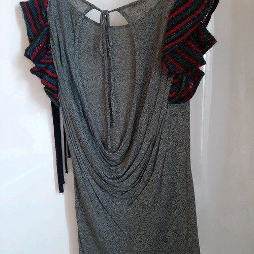 LAK t-shirt used, grey with knitted sleeve details
