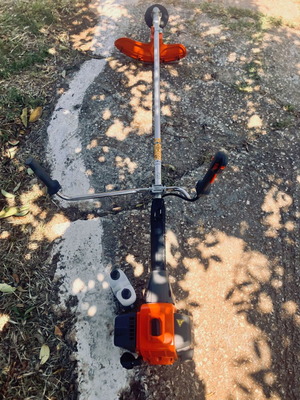 Husqvarna 553RS Brush Cutter 3.1hp Like New