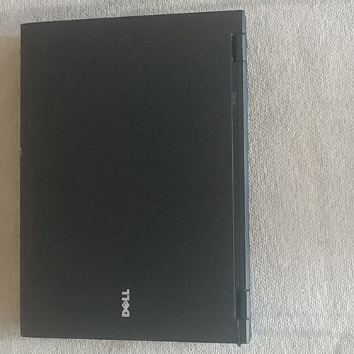 Dell Latitude E5400/E5500 laptop used with charger and carrying bag