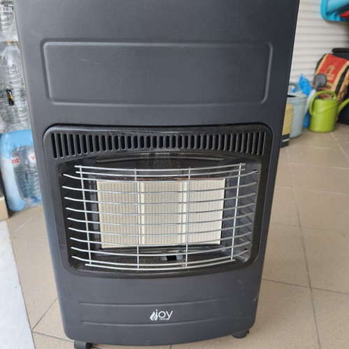 Gas Heater new with wheels and automatic ignition