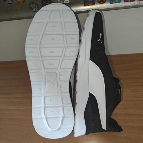 Puma Anzarun Lite running shoes new, size 44, black and white