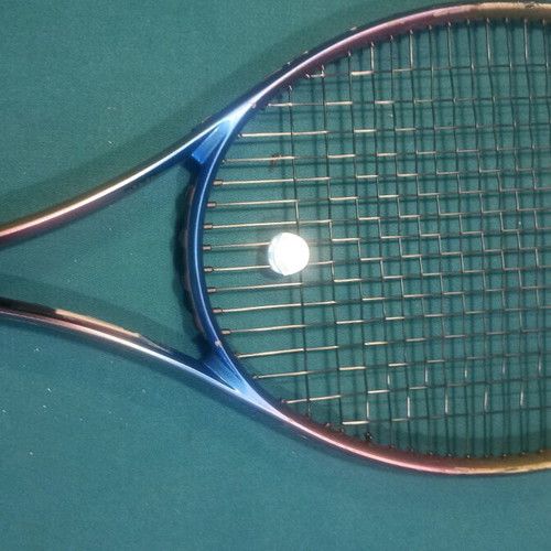 Fischer Vacuum Pro 330 tennis racket, like new, grip 3