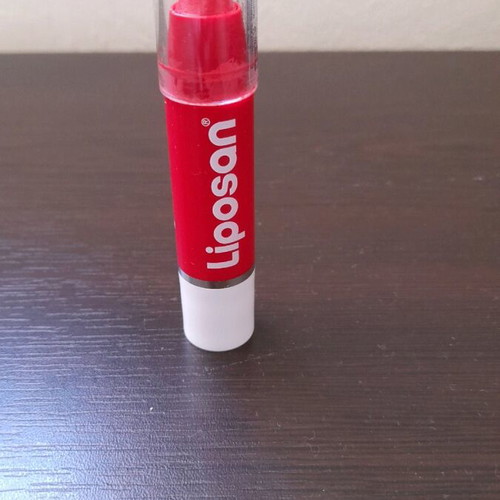 Make up like new with Liposan, Korres, L'Oreal lipsticks and eyeliner