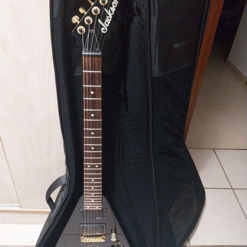 Jackson King V JS32 electric guitar used with locking tuners and killswitch