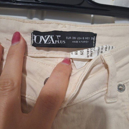 Only high-waisted beige elastic jeans like new, size S