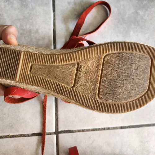 Leather red lace up espadrilles like new, size 40