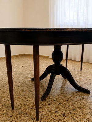 Extendable wooden round dining table 1960s