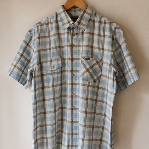 Marlboro Classic men's shirt XL like new, lightweight plaid