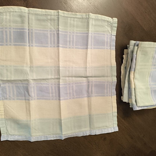 Set of 7 checkered napkins, blue green yellow