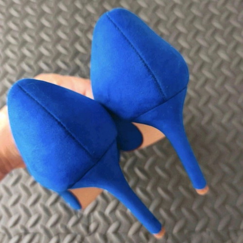 Stradivarious blue royal suede pumps like new, size 39