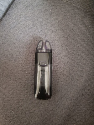 Vaporesso Luxe XR Max 2 used with screen liquid damage, no pod
