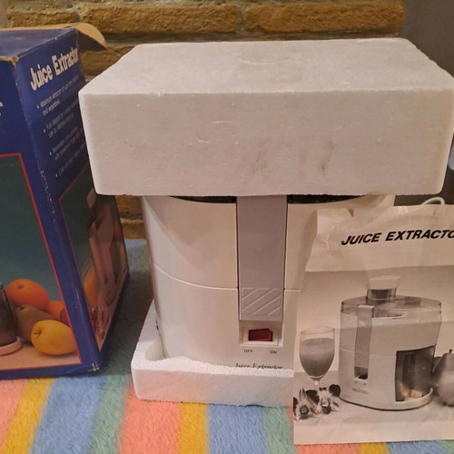 Sayota Japanese juice extractor new with complete packaging