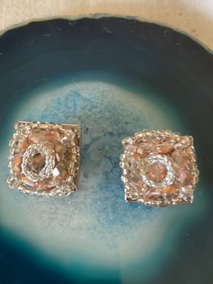 Square earrings used with clips