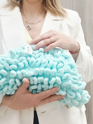 Puffy handmade handheld bags with 22cm frame