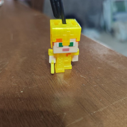 Minecraft Kinder Joy Alex Golden Armor Zipper figure