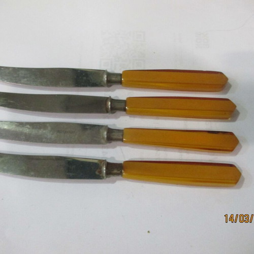 Collectible American knives like new, pack