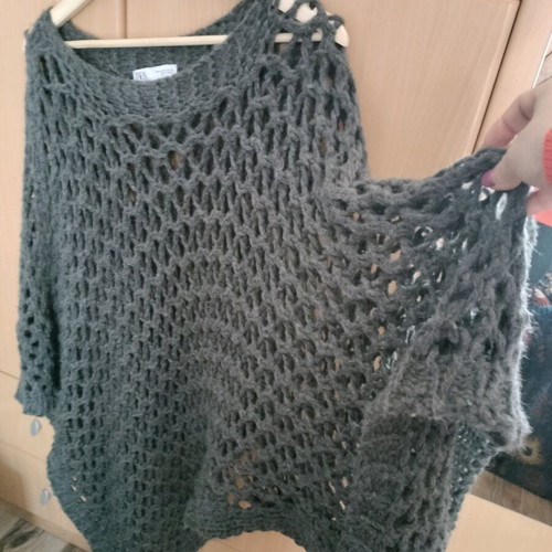 Zara poncho grey like new