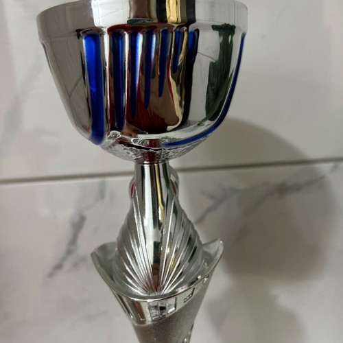 Κύπελλο βραβείου σαν καινούργιο, ύψος 31,5 εκ., μαρμάρινη βάση