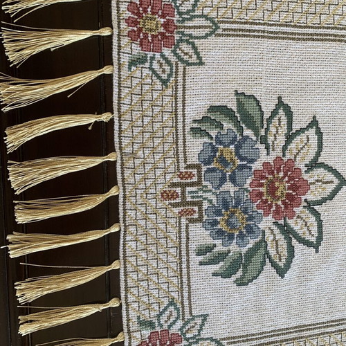Handmade vintage table runner unused with gold thread and tassels 105x40 cm