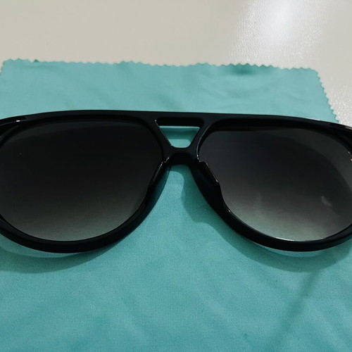 Pervedere Unisex Sunglasses Like New, Black and Gold