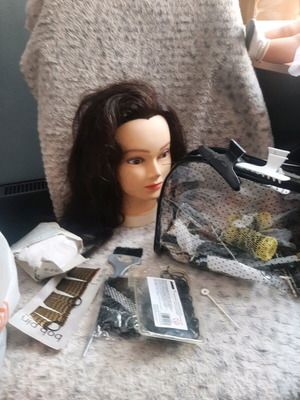 Doll head for hairdressing training like new