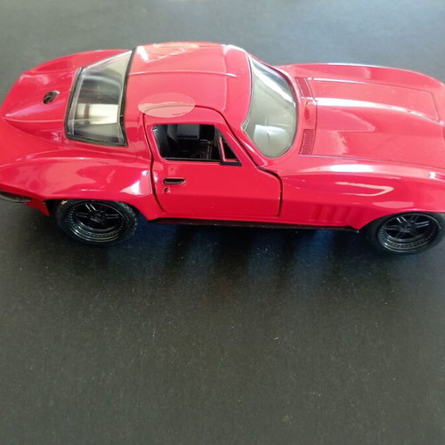Αυτοκινητάκι συλλεκτικό Corvette κλίμακα 1/32 σαν καινούργιο