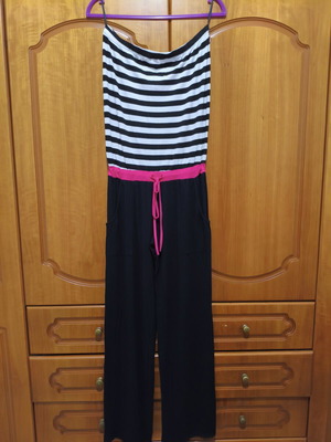 Derpouli strapless one-piece jumpsuit size 2 like new, black and white