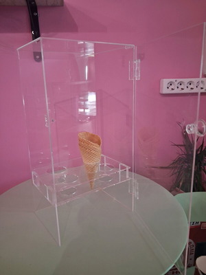 Plexiglass for cones like new