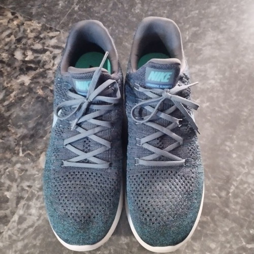 Nike Lunar Epic Low Flyknit 2 like new, size 46, ocean fog blue fox