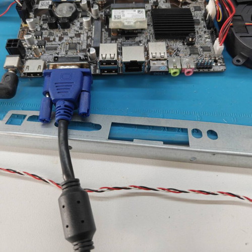 Mini PC used with 12V PSU and peripherals