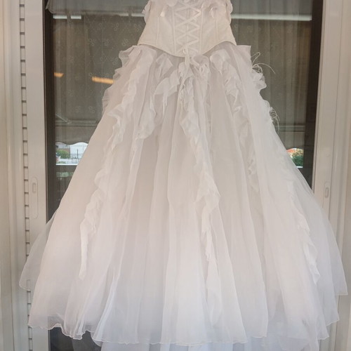 Vintage style wedding dress, Dimitriou collection, white
