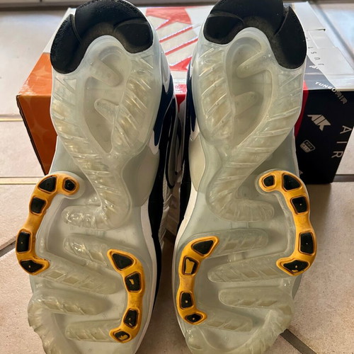 Nike Air Vapormax EVO like new, size 40.5, white multicolor