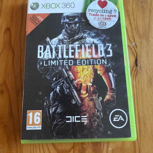 Battlefield 3 Xbox 360 game, broken disc holder