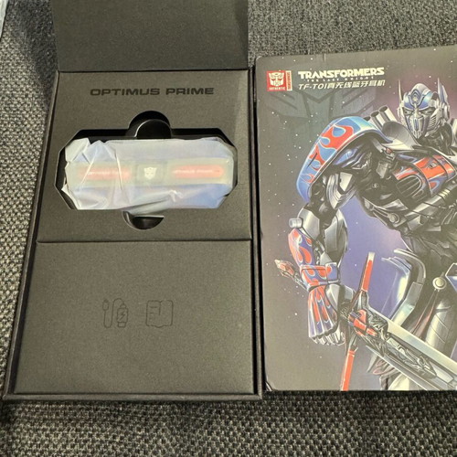 Transformers Hasbro earbuds new