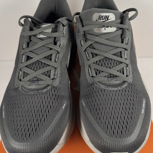 Nike Vomero 18 running shoes, medium ash and black