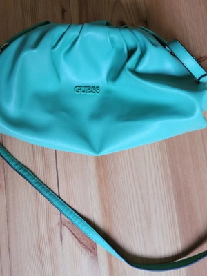 Guess Central City рамо чанта, цвят мента