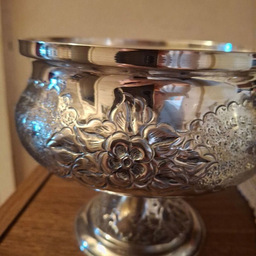 Silver-plated footed fondue pot