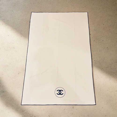 Chanel large microfiber towel, ecru, with box and storage pouch