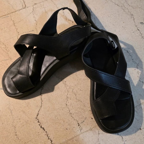 Shein black sandals like new, size 36