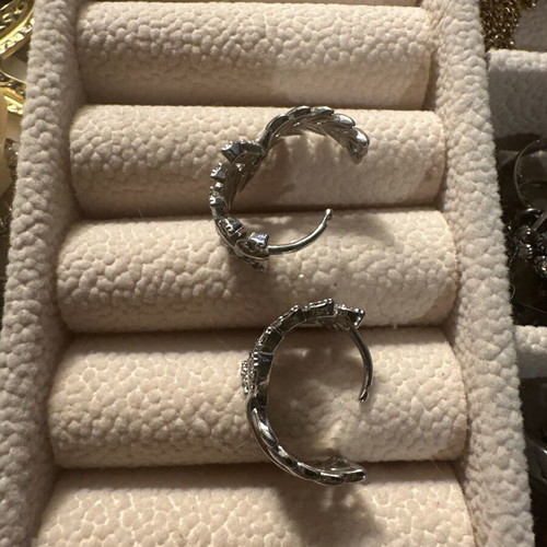 Mini Hoops Earrings with Leaf Pattern like new, silver steel