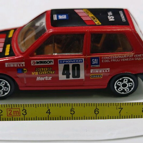 Fiat Uno Burago 1/43 model like new in very good condition